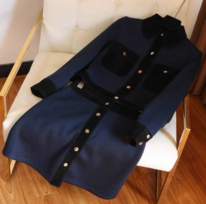 Синий костюм качественный