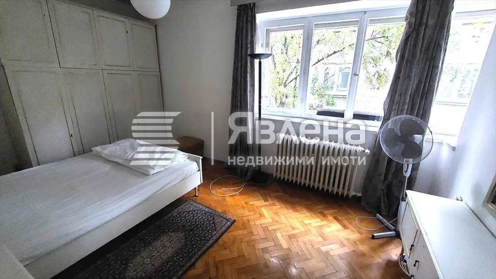 Продава се Двустаен апартамент в София, Център - 65 кв.м за 2315 €/кв.м - Снимка #2
