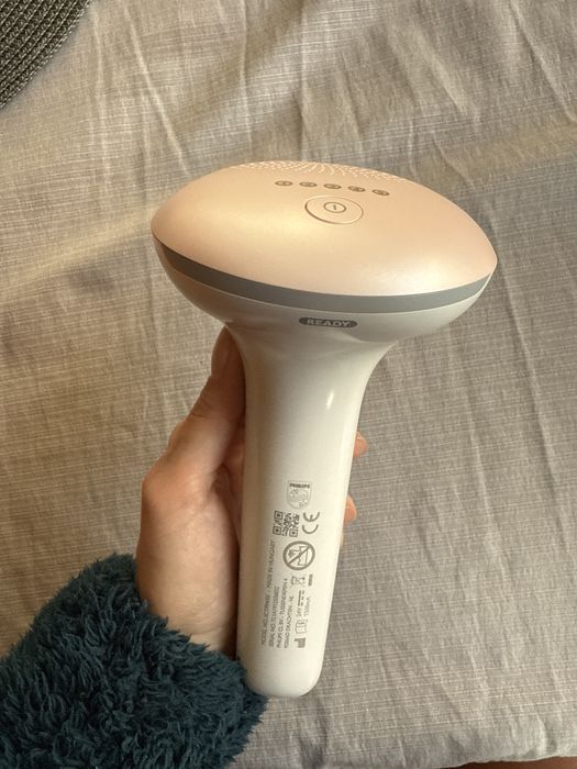 Фотоепилатор Philips Lumea Advanced
