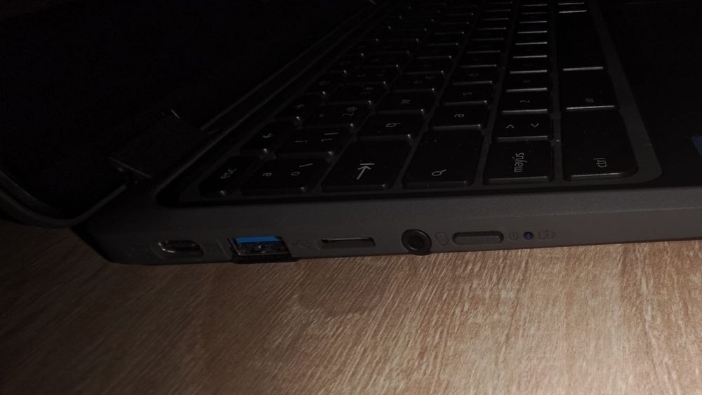 Laptop tableta Chrome cast