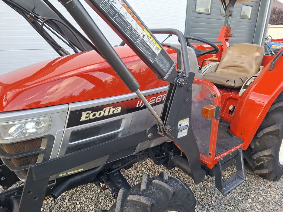 Tractor japonez kubota yanmar US27cp 4x4 Model 2009