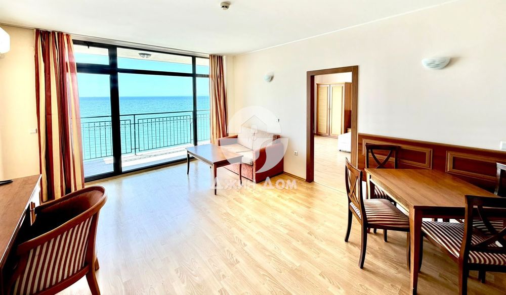 Продава се Двустаен апартамент в Свети Влас - 95 кв.м за 1050 €/кв.м - Снимка #4