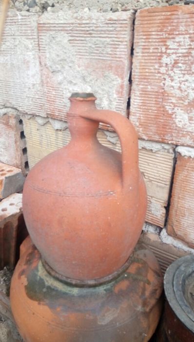 Битови предмети за декорация и ползване