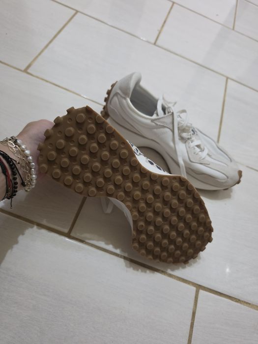 New balance unisex