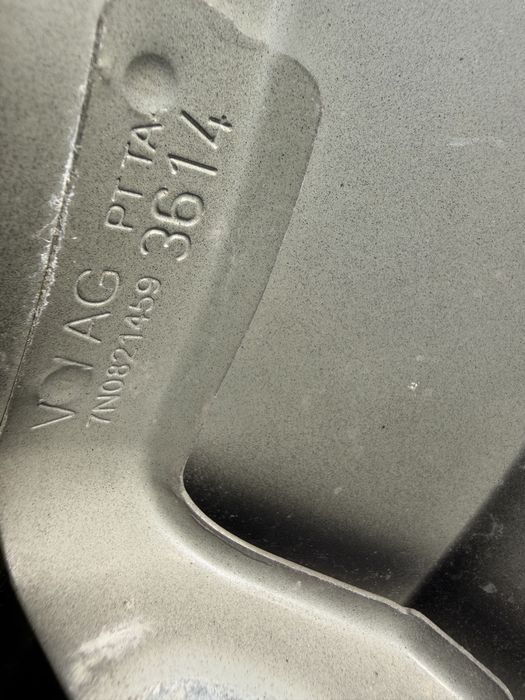 Калник VW Sharan 2011 год.-