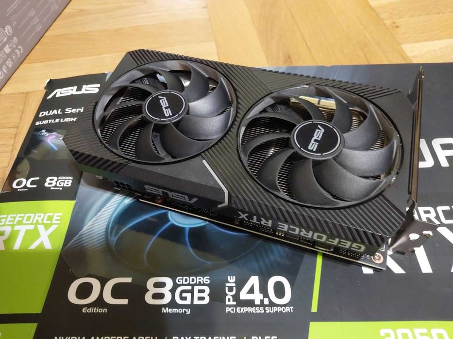 RTX 3050 8GB - Asus Dual