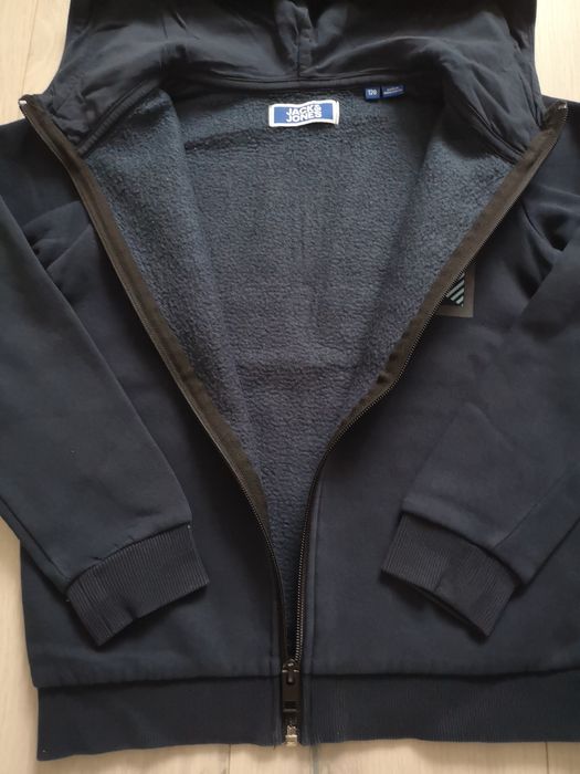 Суичър и худи за момче 8год