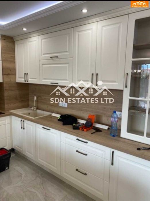 Продава се Тристаен апартамент в Казанлък - 105 кв.м за 1214 €/кв.м - Снимка #2