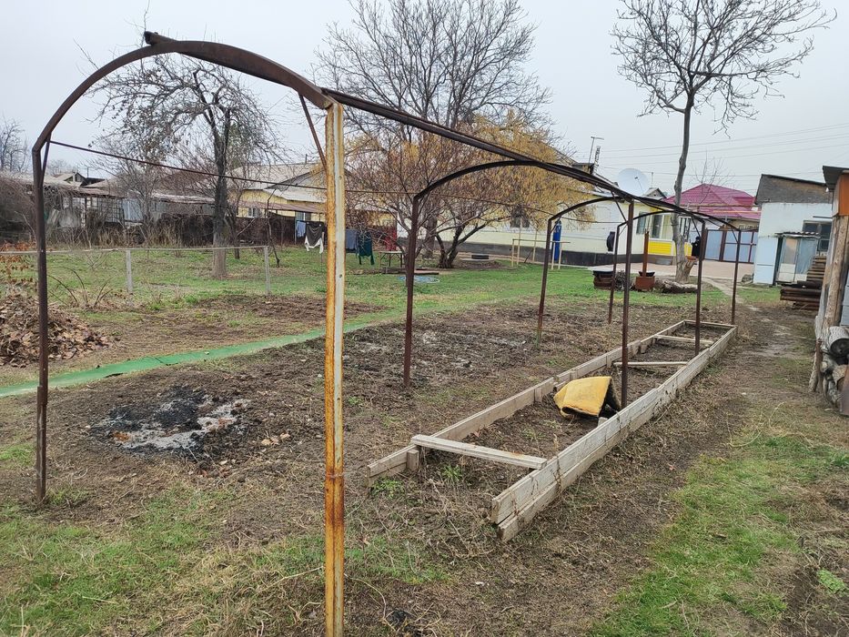 Продам теплицу железную