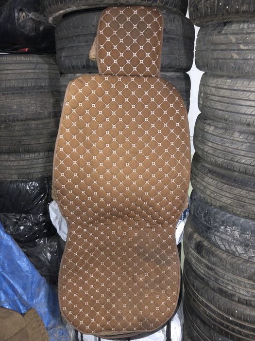 Чехлы на авто.