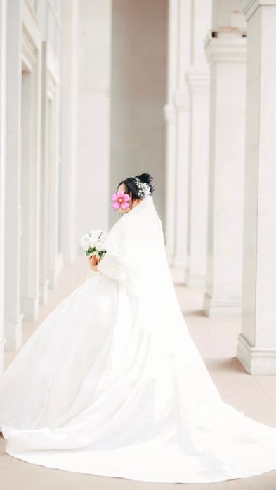 Шикарное свадебное платье