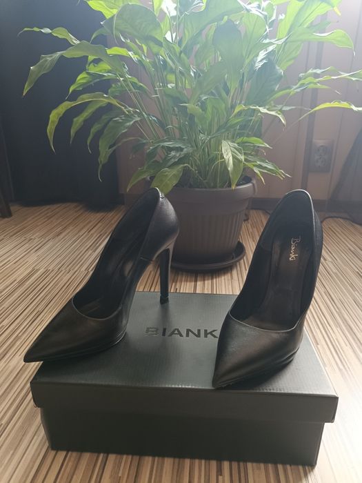 Дамски обувки BIANKI - естествена кожа в черен цвят