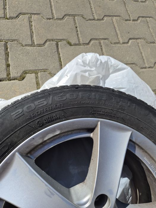 Jante audi r16 + cauciucuri de iarna