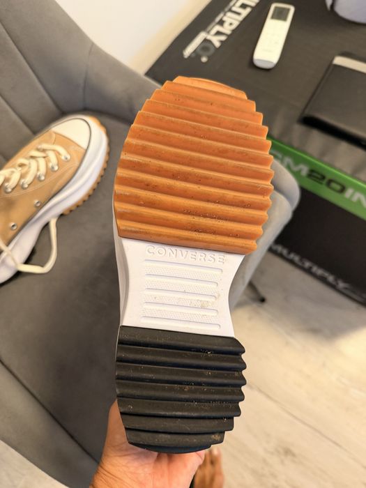 Converse run star hike