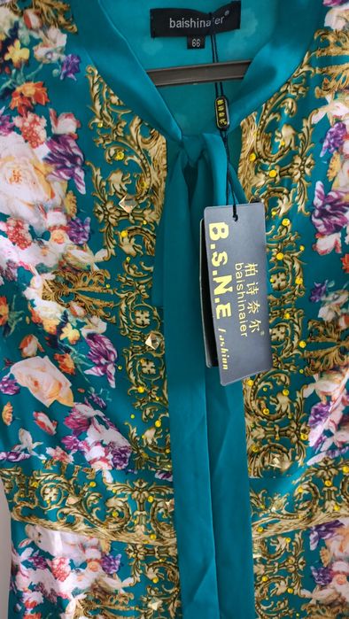 Продам платье размер 42-44