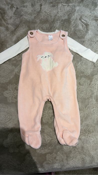 Дрехи за бебе момиче