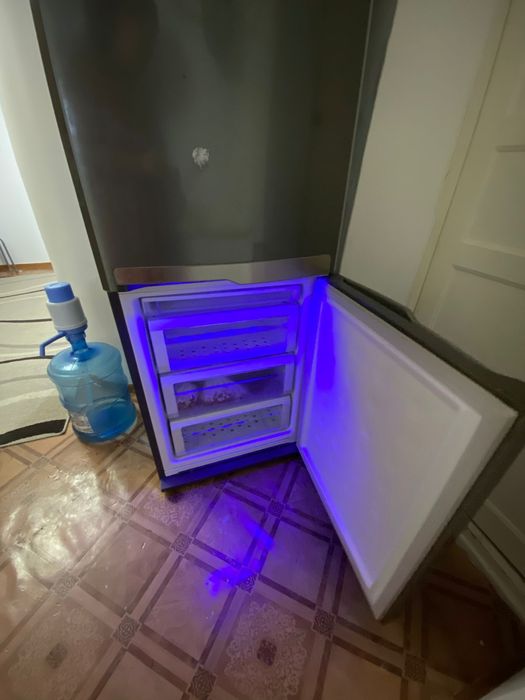 Продам холодильник