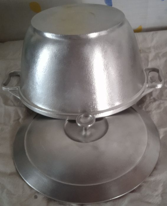 Продам Казан в шикарном состоянии.