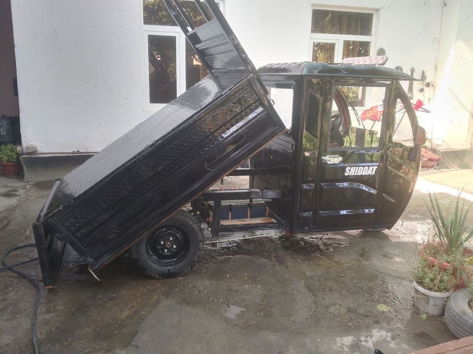 Kamenkali mototsikl sotiladi sifatli elektronni xarajatsiz yuk oladi