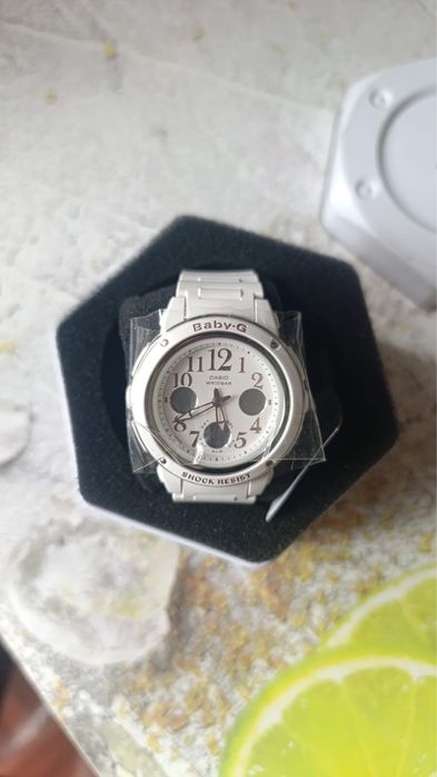 Продам часы Casio baby-G BGA-290-7B