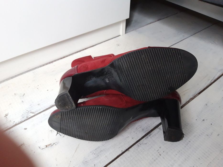 Cizme scurte vișinii