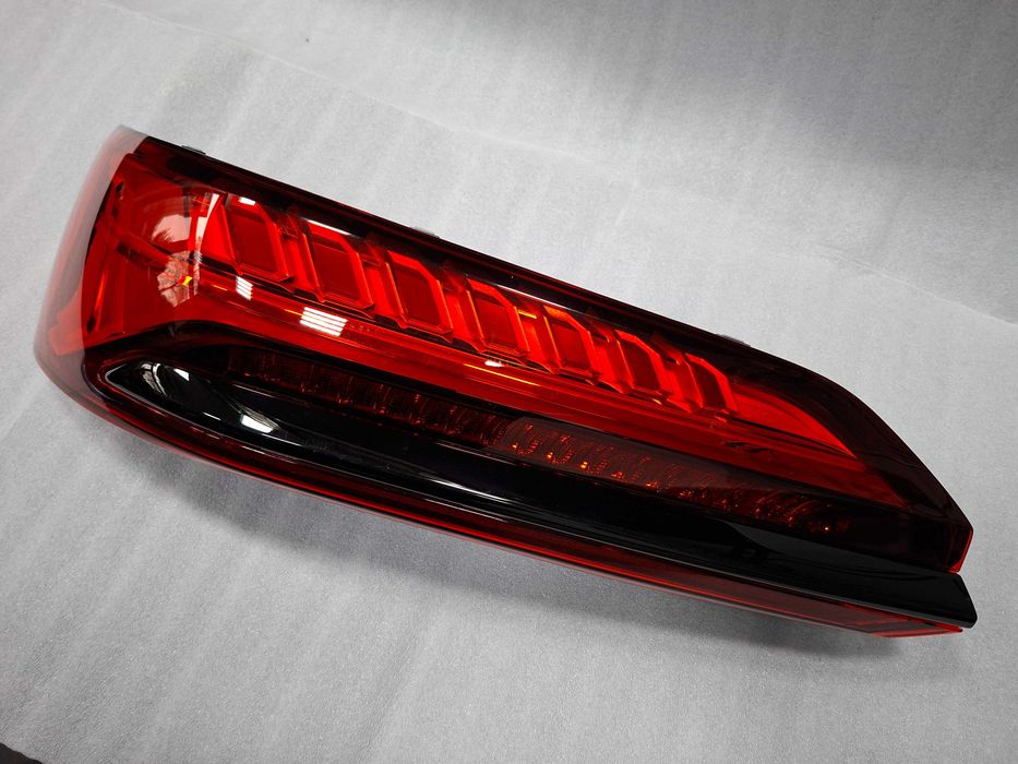 4M0945075D Нов Ляв Стоп Audi Q7 SQ7 Европа