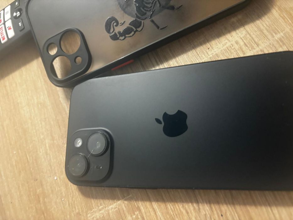 Ородавам Айфон 15 128 gb