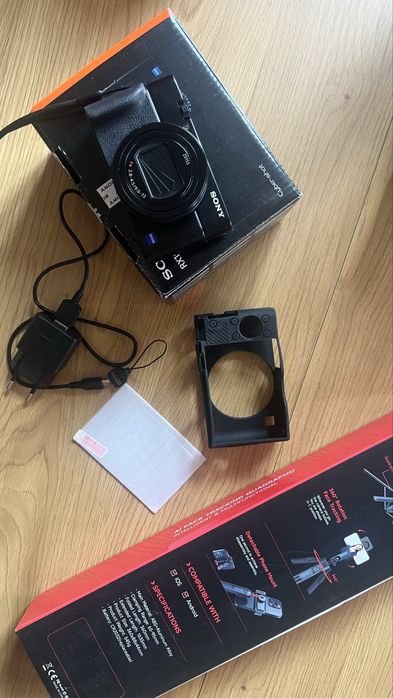 Фотоапарат Sony VX100 VII, черен