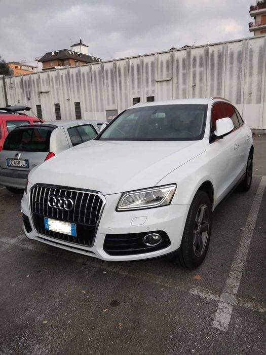 AUDI Q5 2.0 TDI 190 Cp (stare foarte buna, km reali)