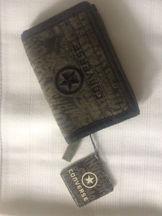 portofel converse