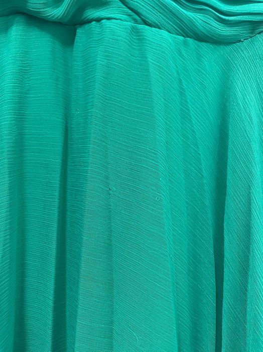 Vand rochie de ocazie, Irina Schrotter