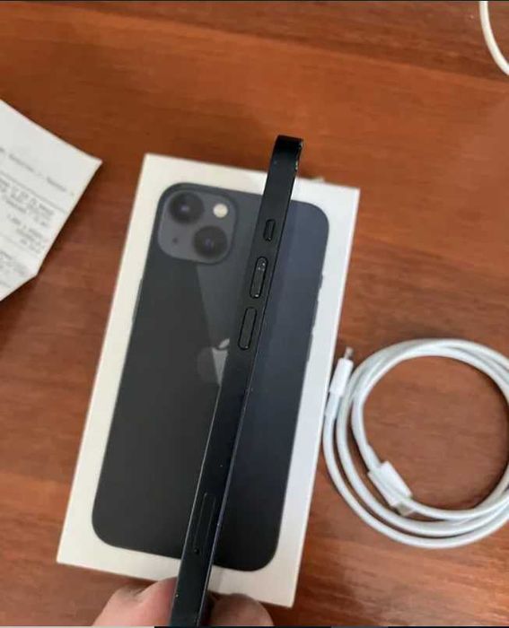 Продам Iphone 13 128gb