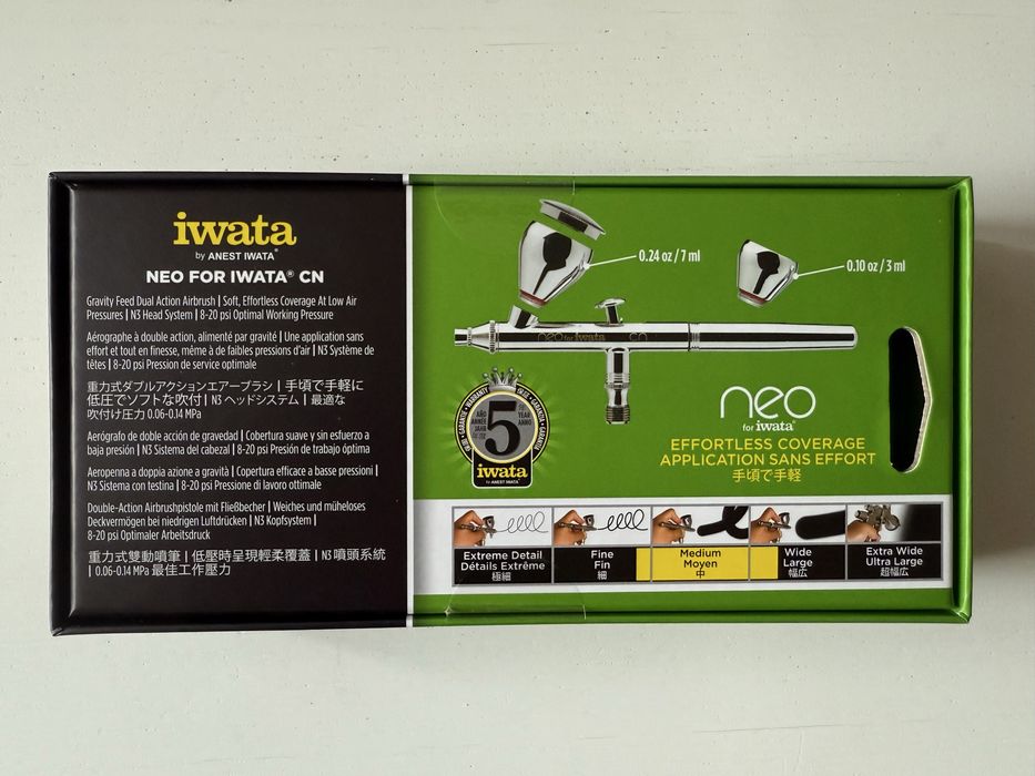 Kit nou aerograf si compresor Iwata Neo IW120