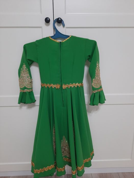 Продам костюмы на народные танцы