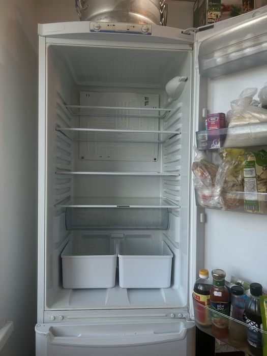 Продам холодильник б/у
