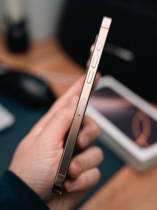 iPhone 16 Pro Max 256gb Desert Titanium 94%