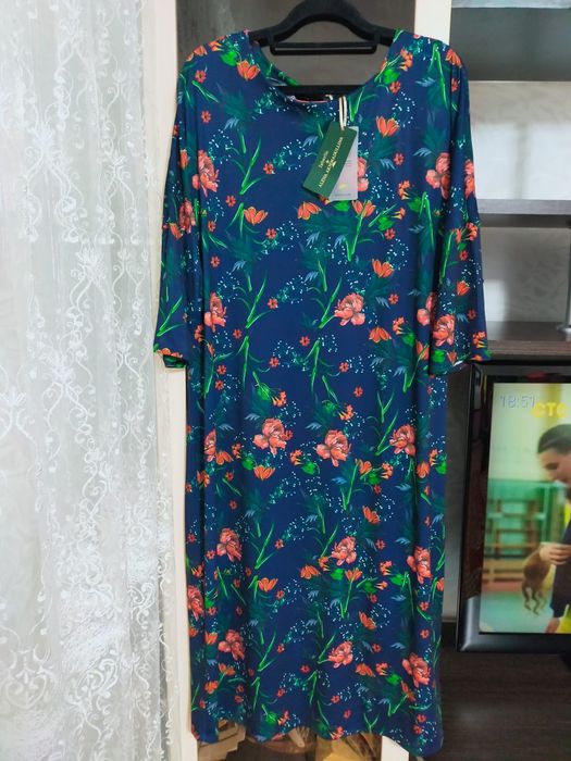 Продам платье женское