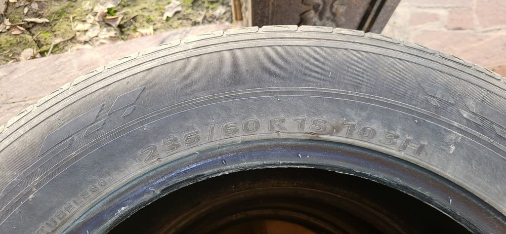 235/60/18 летний