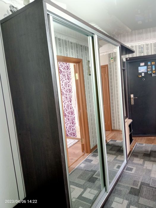 Шкаф -прихожая вместительный