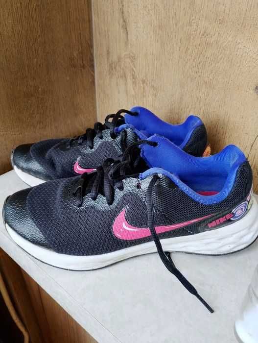 Найк за момиче 36 номер+подарък