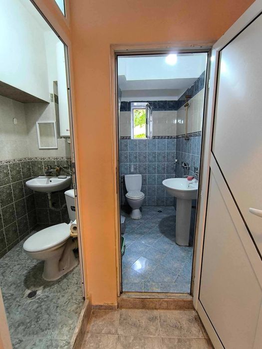 Дава се под наем Тристаен апартамент в Варна, Център - 92 кв.м за 612 € - Снимка #9