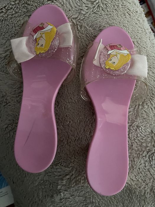 Benetton сребърни38 бели37;Zara;боти Armani 35;топли мокасини39;