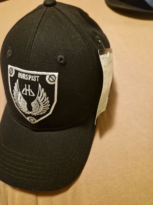 Vând șapcă unisex