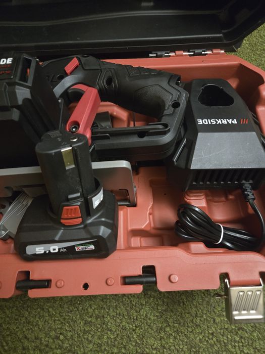 Акумулаторен циркуляр на Парксаайт