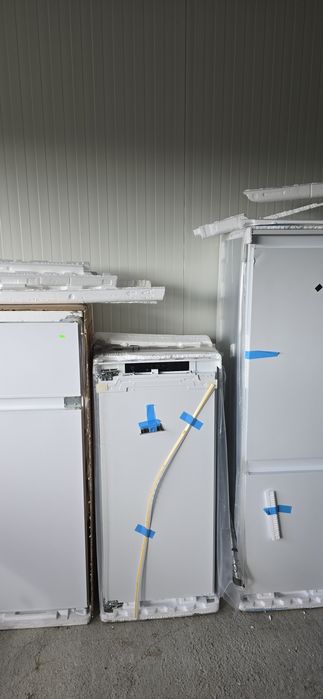 Нов хладилник с камера за вграждане V-ZUG 122 см