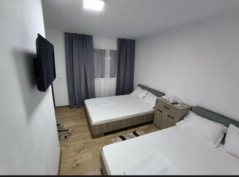 Regim hotelier/cazare  Pensiune Târgu Jiu-Casa Bianca/parcare gratuita