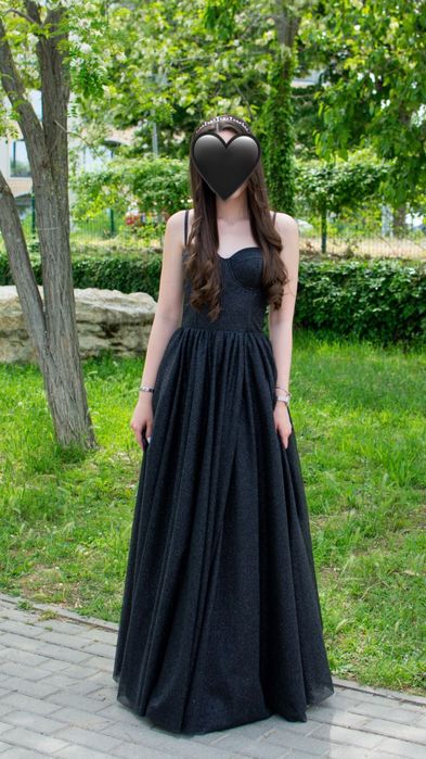 Продавам балната си рокля