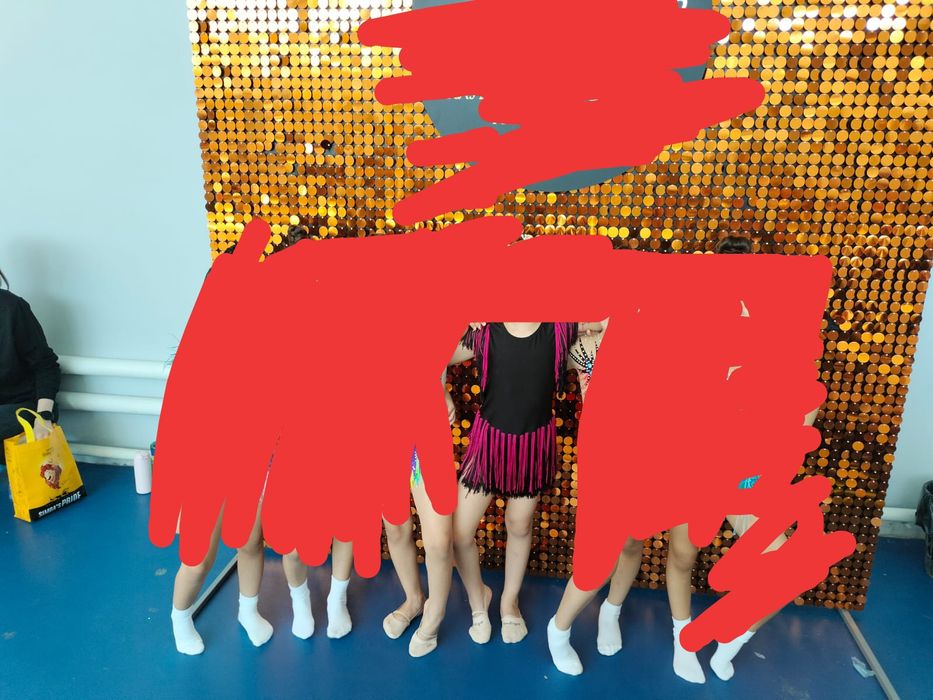 Продам купальник для художественной гимнастики