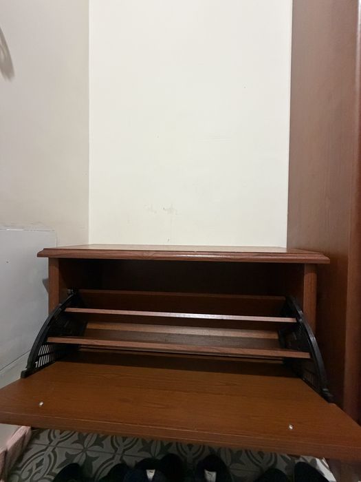 Продам шкаф в прихожую