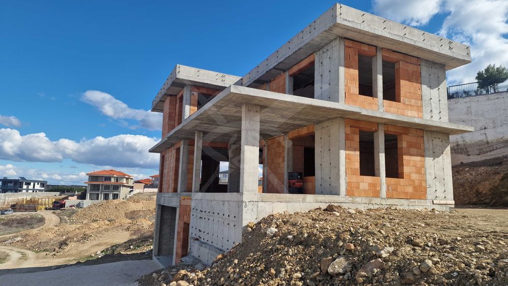 Самостоятелна къща в с. Белащица 76365